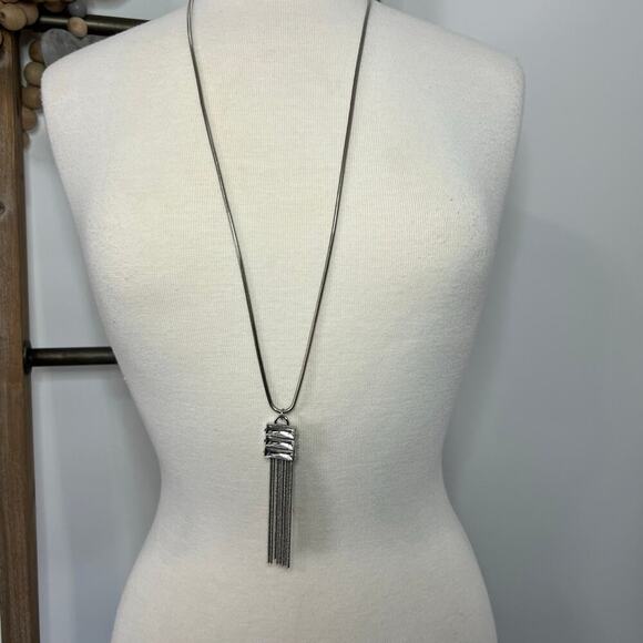 White House Black Market Silver Plated Fashion Necklace - Picture 2 of 5